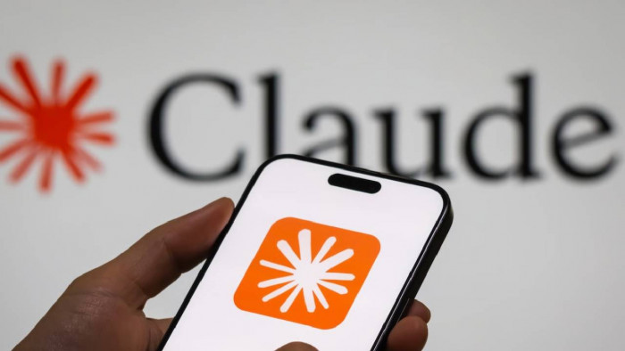 Anthropic Expands Claude Cowork to Mobile and Web as AI Agents Become More Practical