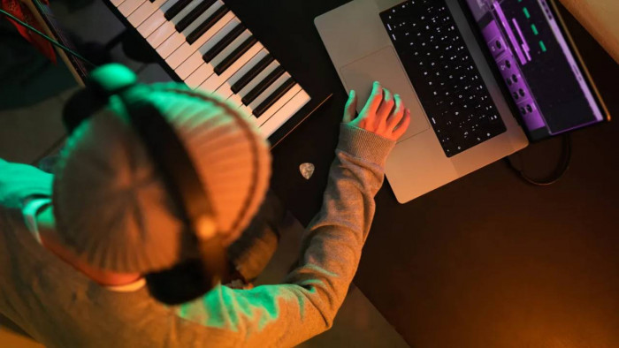 Stability AI unveils a new audio model capable of generating 6-minute songs